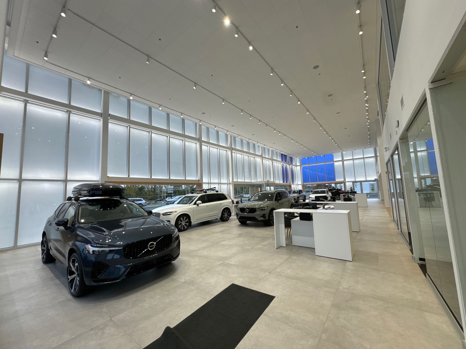 Auto dealership ◆ Laval (4/5)